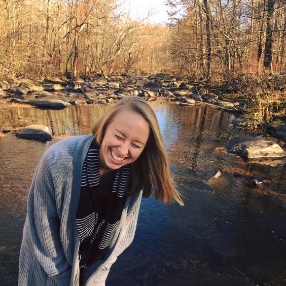 Meet your Posher, Sarah - Picture 2 of 2